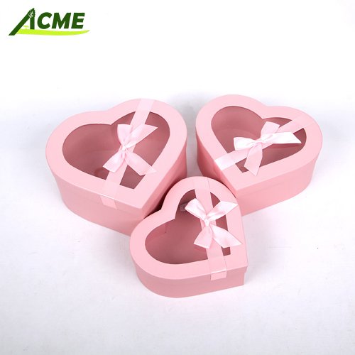New design Valentine's Day gift box set with window hot selling Heart shaped box with ribbon